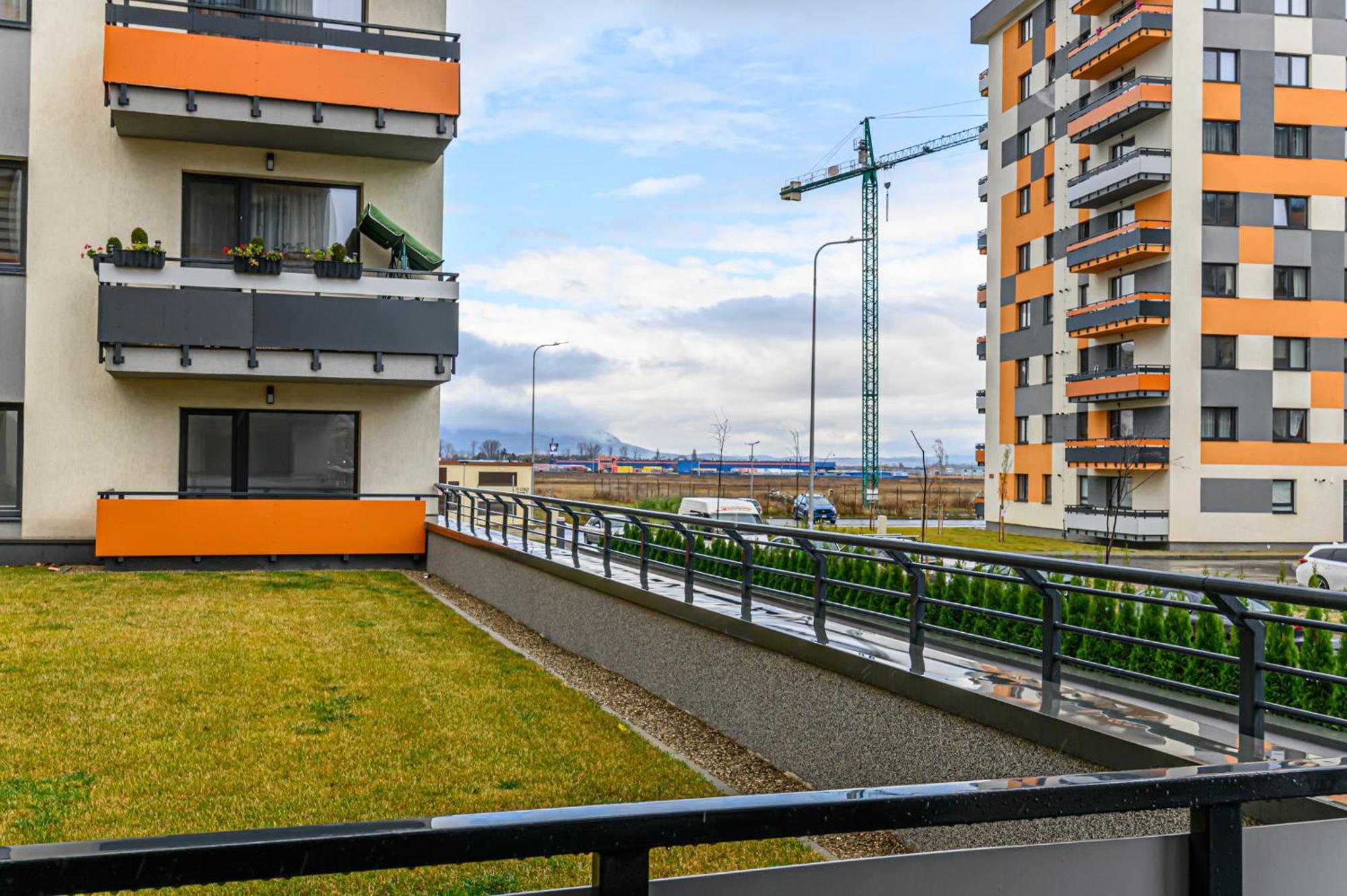 Grandis Residence Luxury Apartment ブラショフ エクステリア 写真