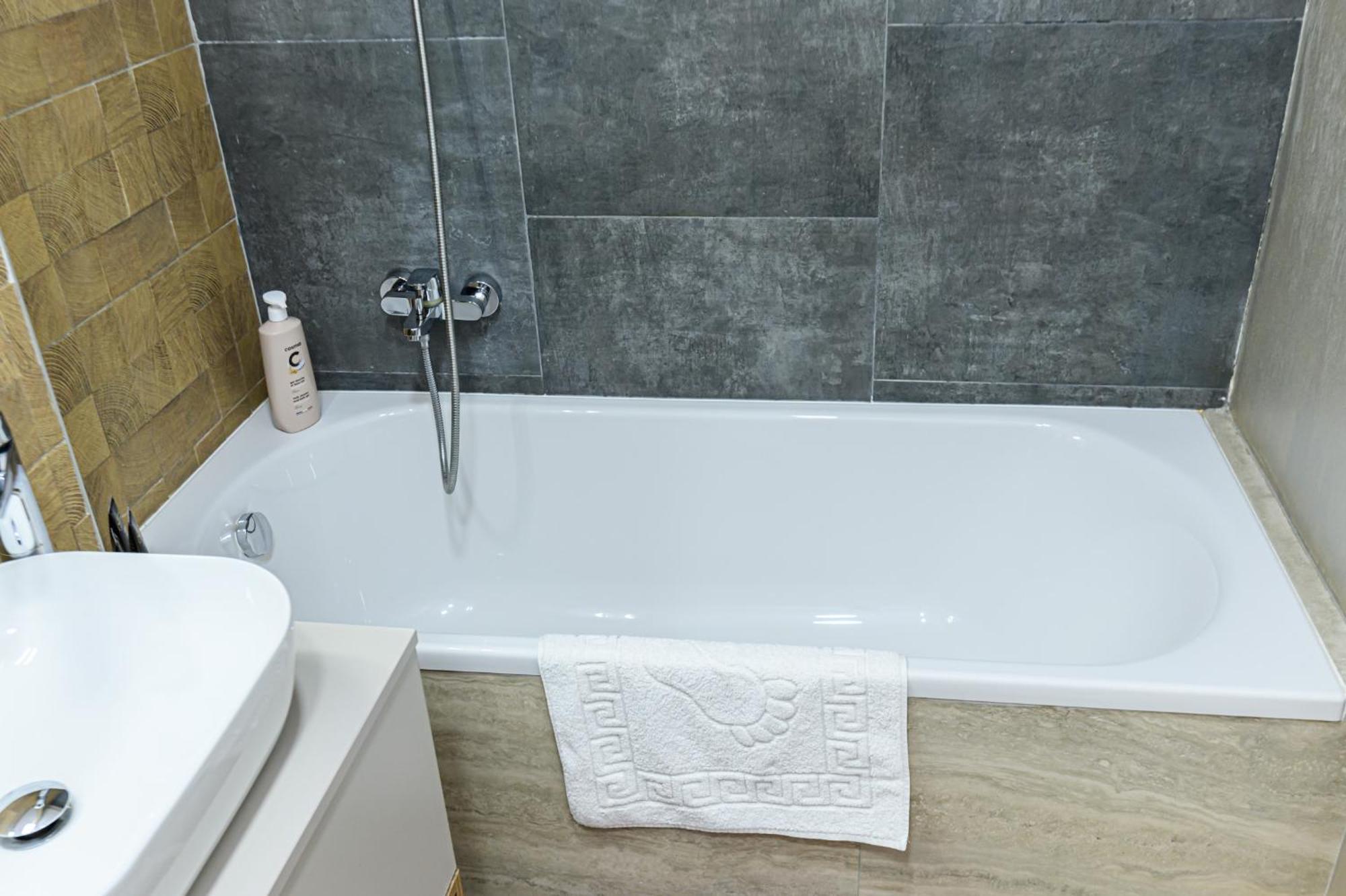 Grandis Residence Luxury Apartment ブラショフ エクステリア 写真
